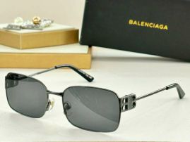 Picture of Balenciga Sunglasses _SKUfw56655971fw